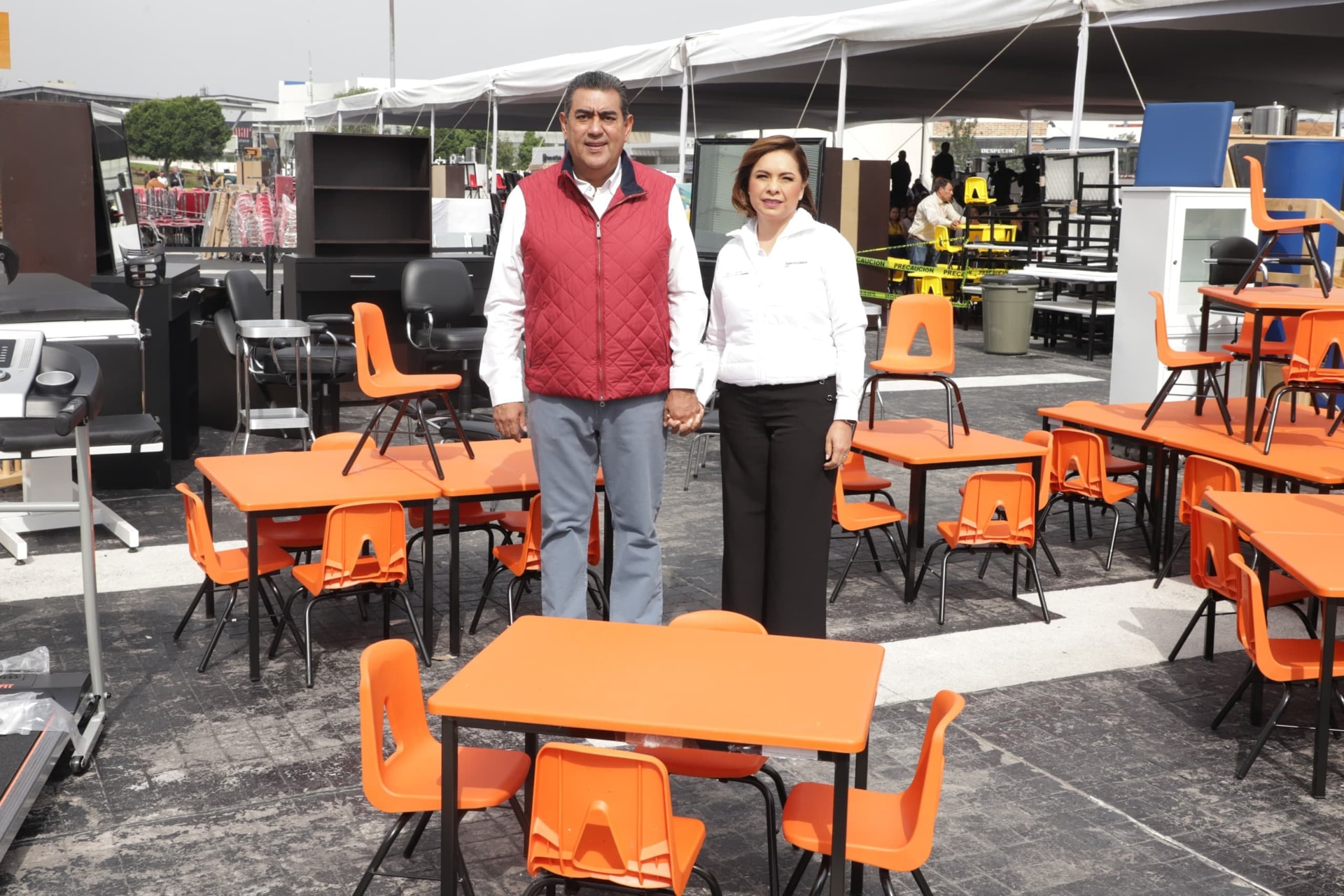 Gobierno de Puebla invierte 719 millones en equipamiento para SMDIF