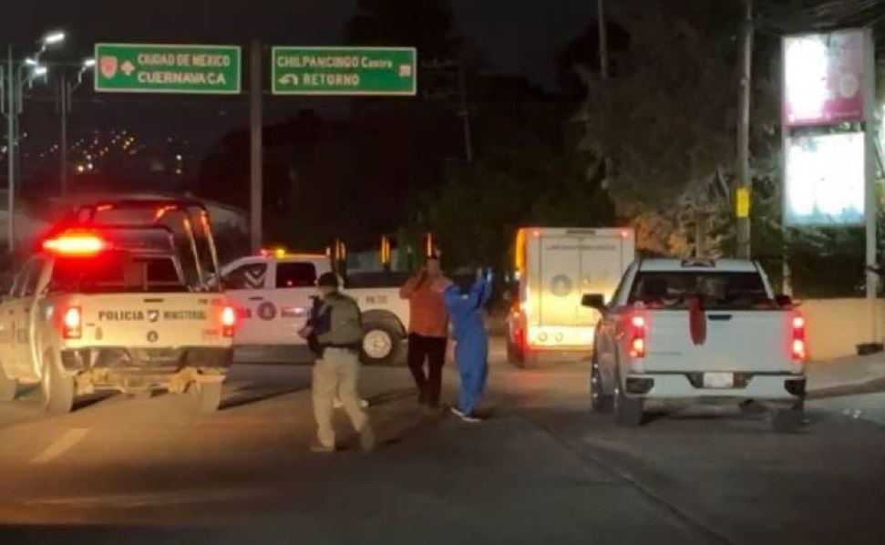 Encuentran 11 cuerpos sin vida en camioneta abandonada en Chilpancingo