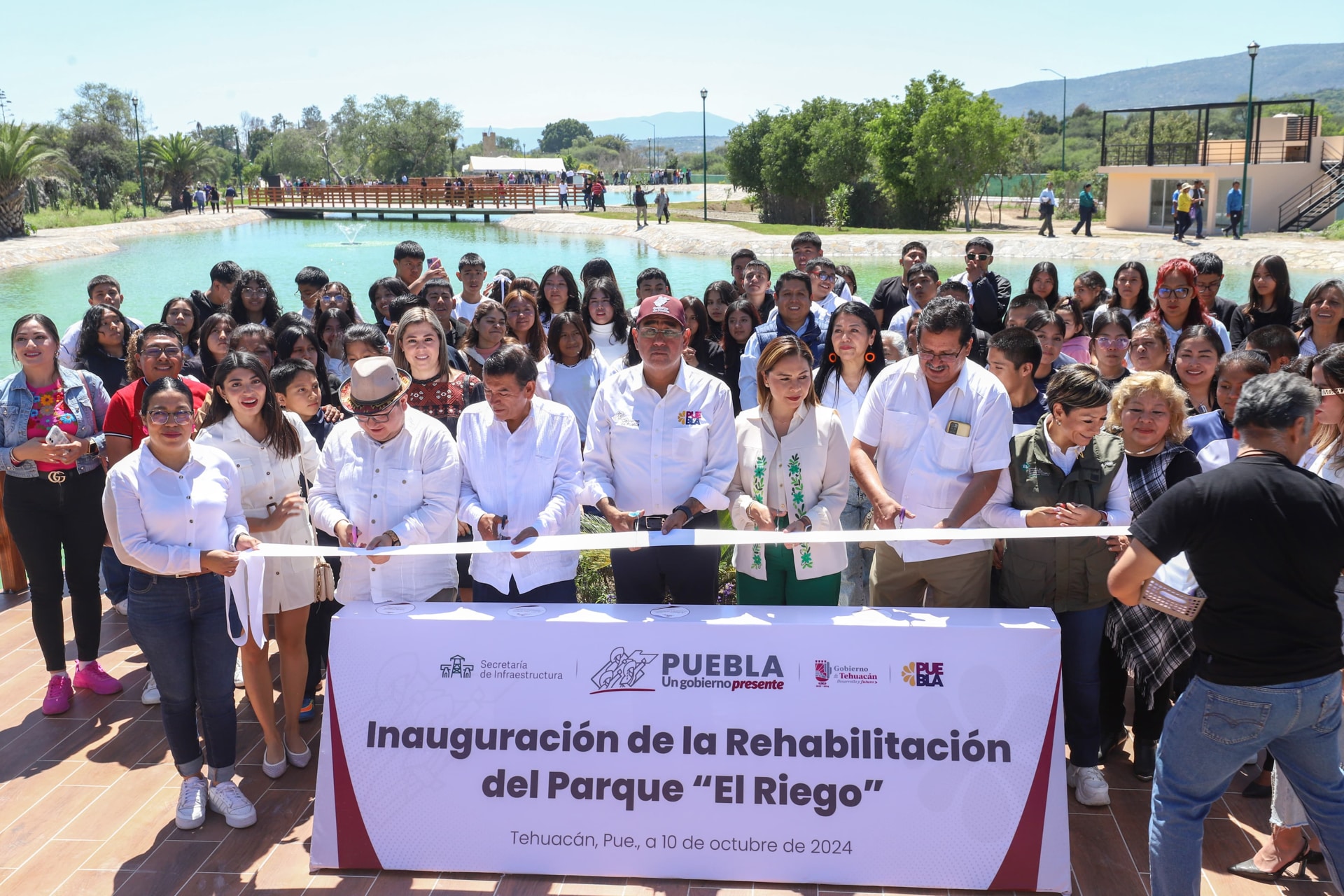 Sergio Salomón entrega rehabilitación del parque “El Riego” y más obras en Tehuacán