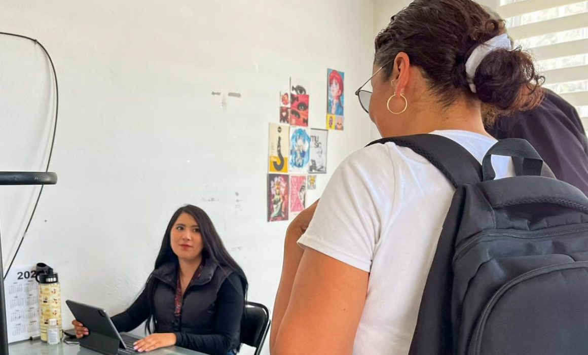 Invita Gobierno de Huamantla a obtener la credencial del IMSS Bienestar