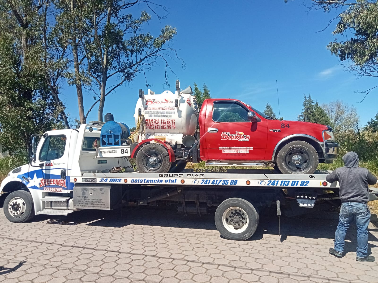 Asegura FGR predio y pipas presuntamente utilizadas para distribuir "huachigas" en Yauhquemehcan