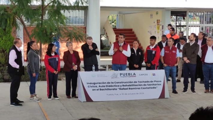 Gobierno y Ayuntamiento de Puebla colaborarán en instalación de techados escolares