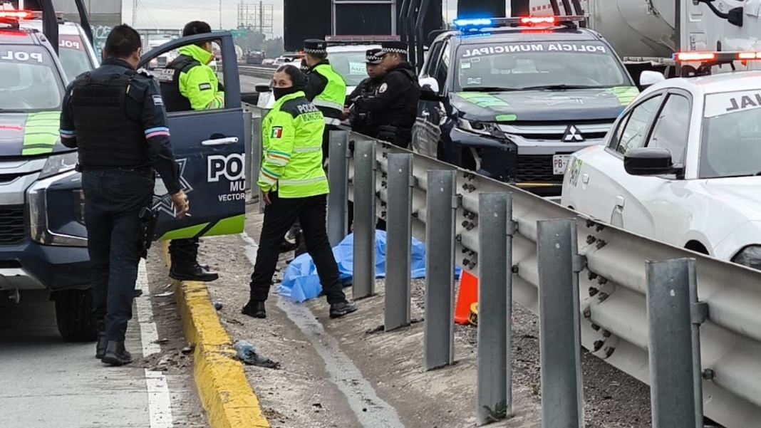 Hallan cuerpo de joven atropellado en la autopista Puebla-Orizaba este sábado
