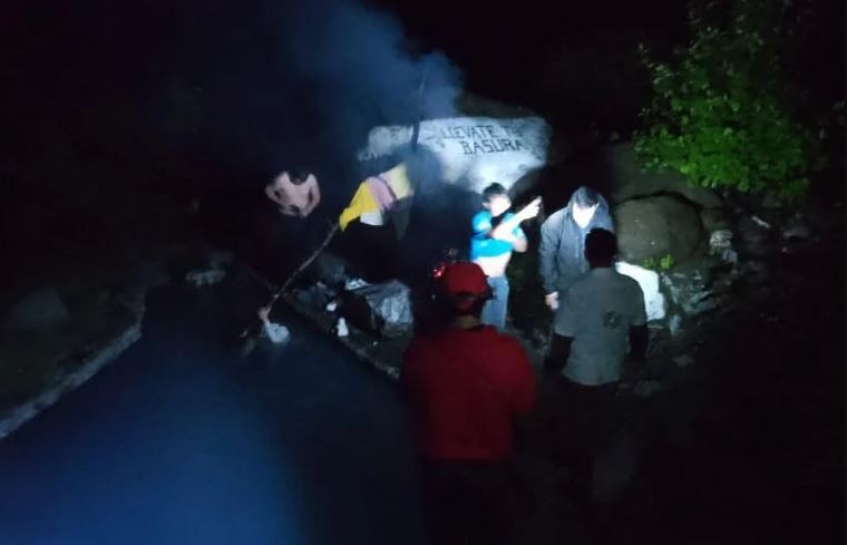 Rescatan a jóvenes atrapados en pozas termales de Chignahuapan