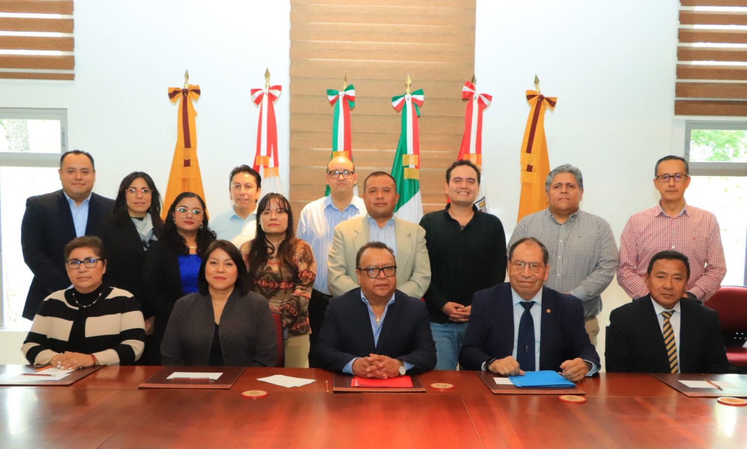 Entrega la UATX apoyos del Prodep a sus profesores