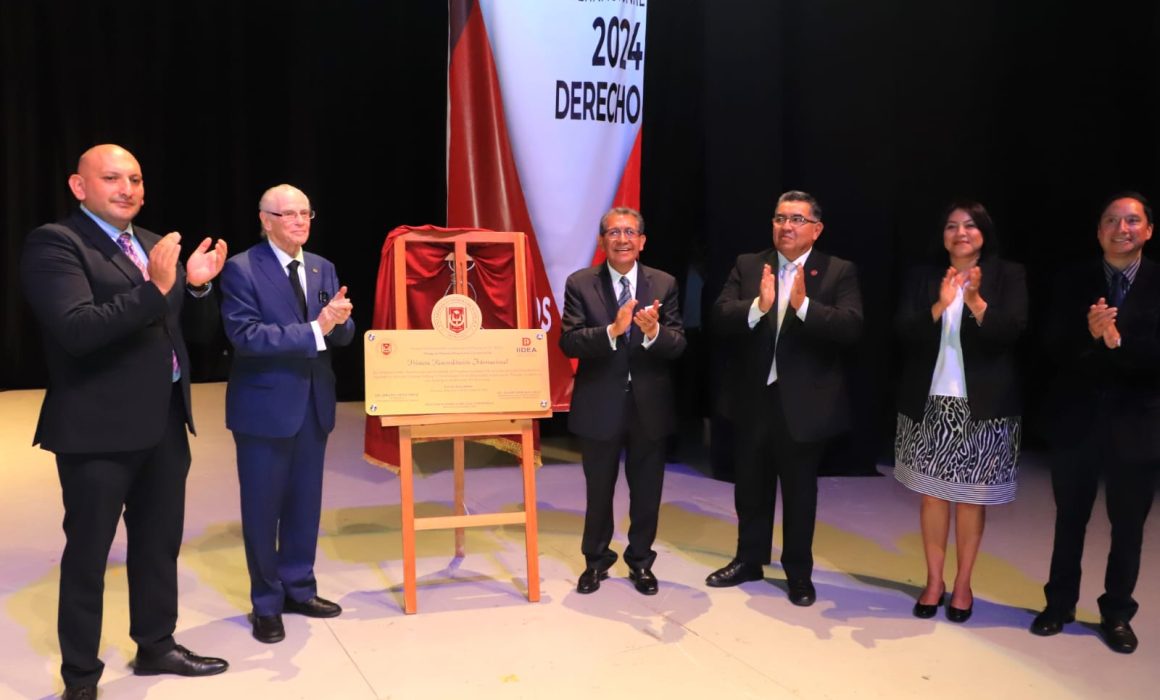Recibe Derecho de la UATX Primera Reacreditación Internacional