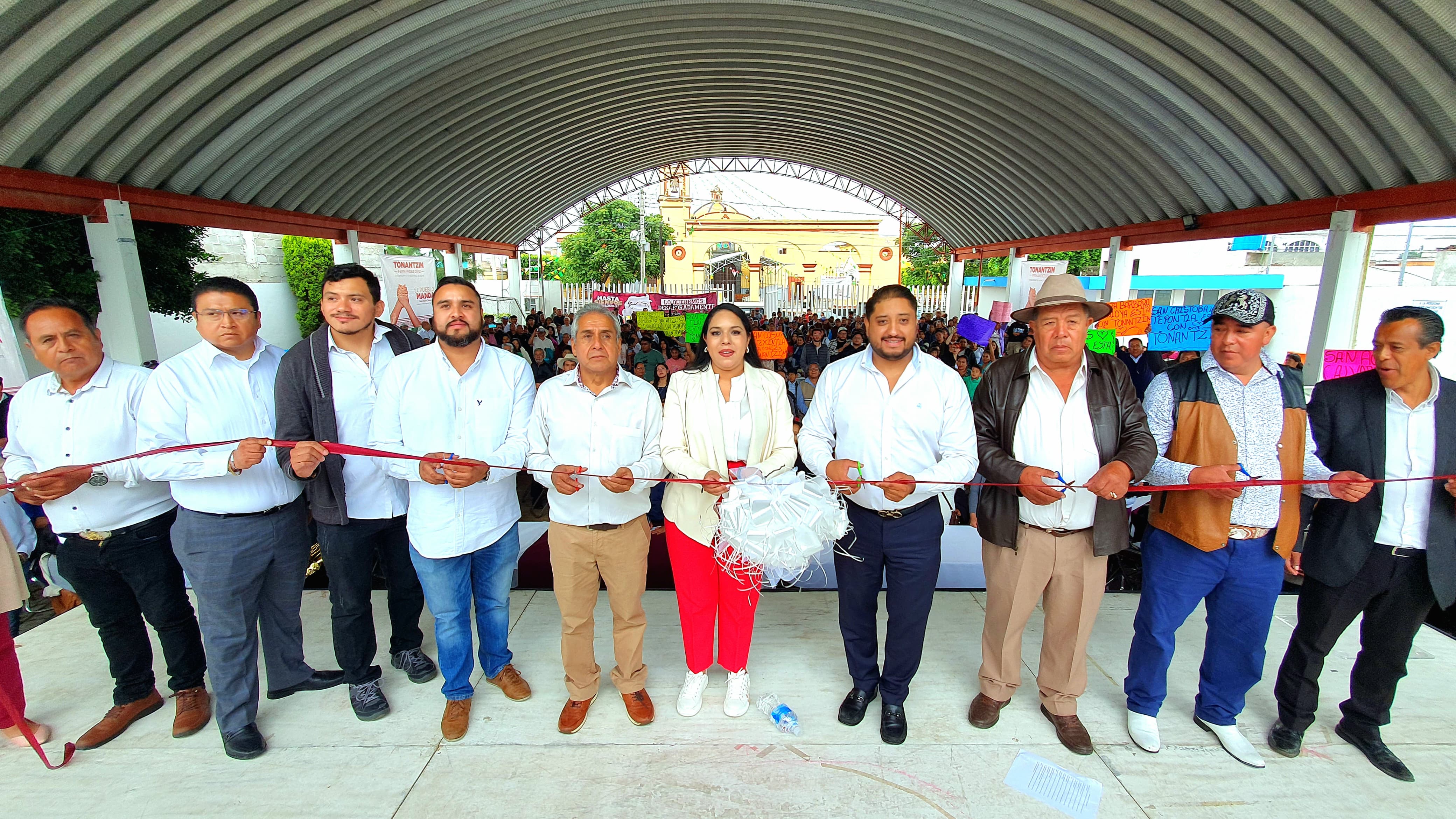 Encabeza Tonantzin Fernández foros "El Pueblo Manda" en San Pedro Cholula
