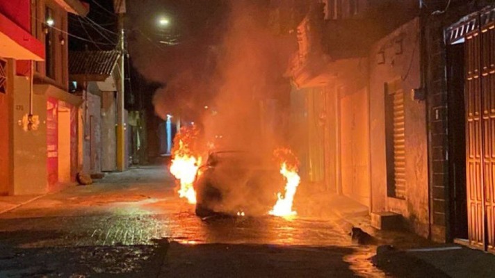 SSP relaciona robo de hidrocarburo y transporte con autos calcinados en autopista Puebla-Orizaba 