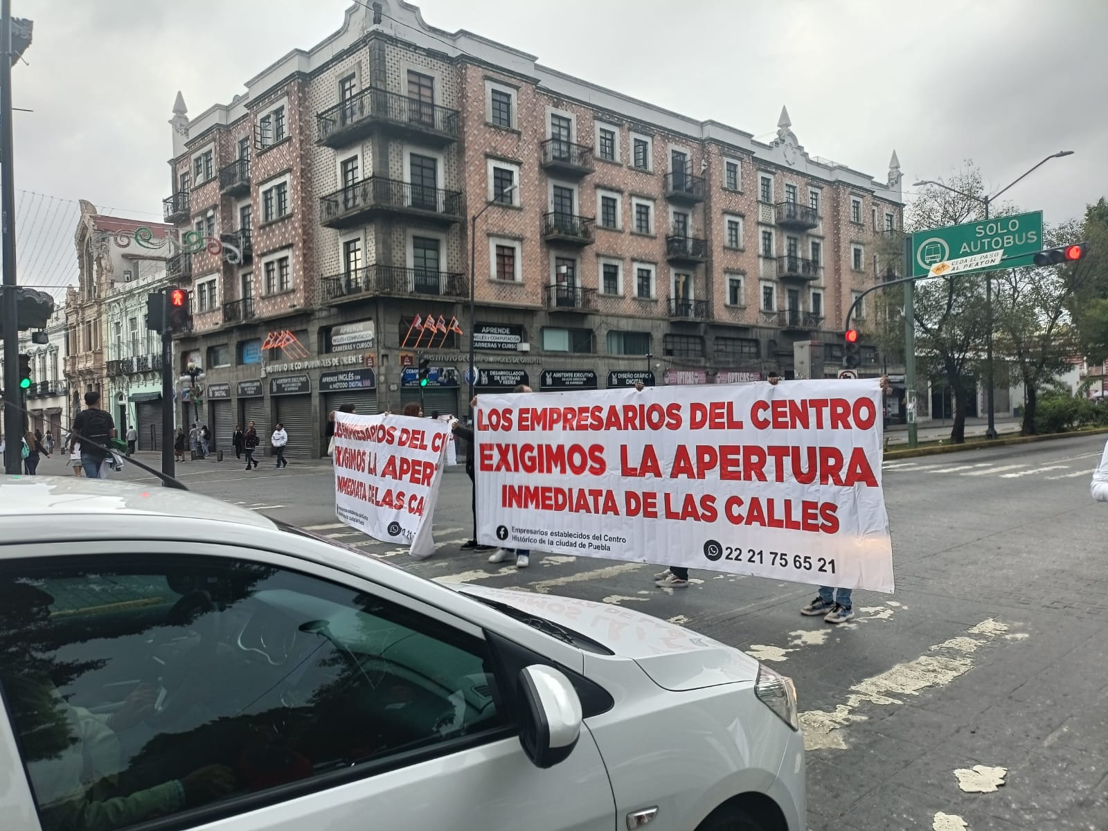 Ayuntamiento de Puebla acuerda con Canaco la reapertura paulatina de calles del Centro Histórico