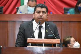 No será Comisión de Puntos Constitucionales oficina de trámite en el Congreso: Jaciel González