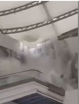 Colapso de techo de cristal en Plaza Áuriga, Nuevo León, deja al menos 5 heridos