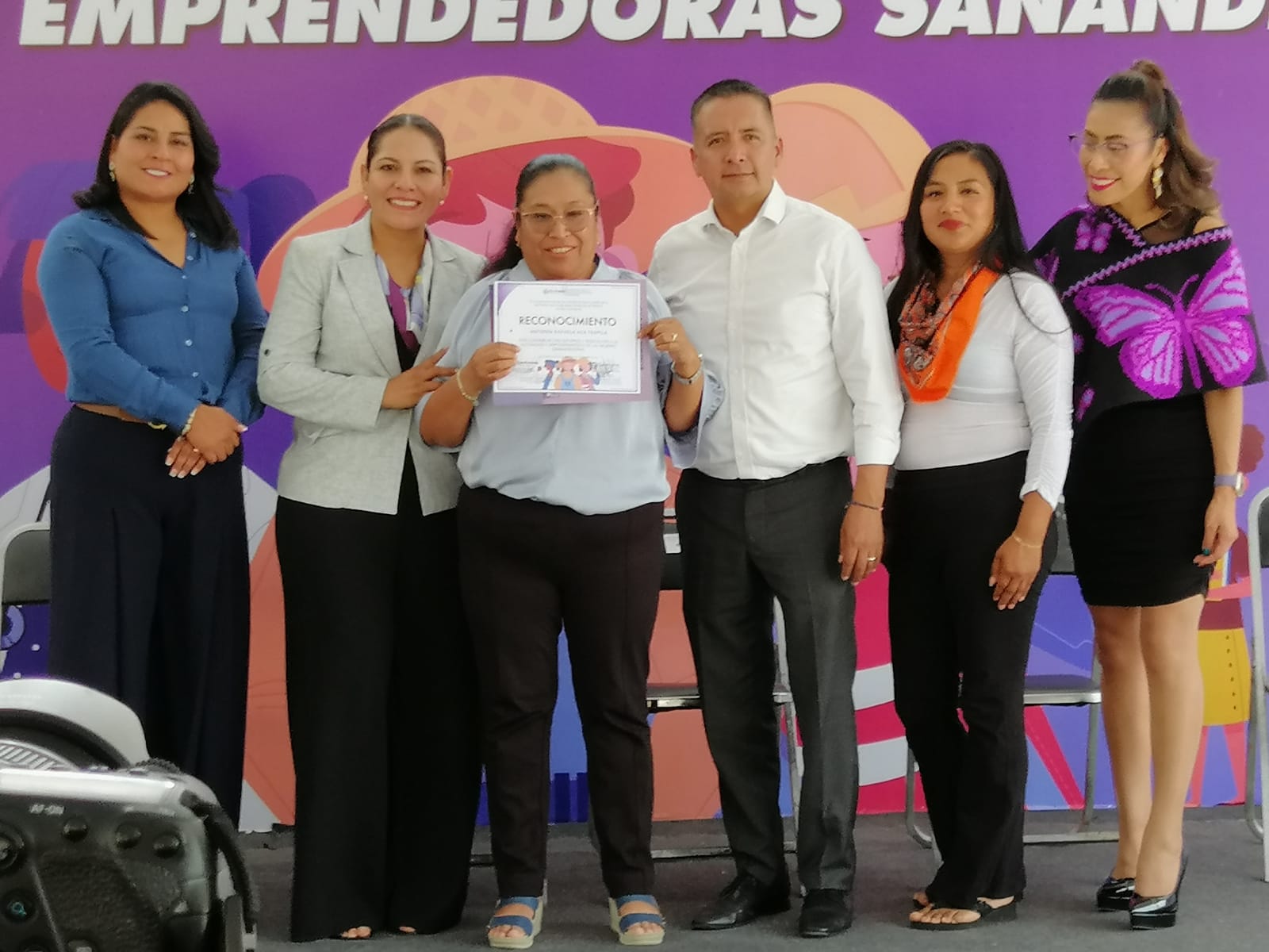 Preside Edmundo Tlatehui Encuentro Mujeres Emprendedoras Sanandreseñas