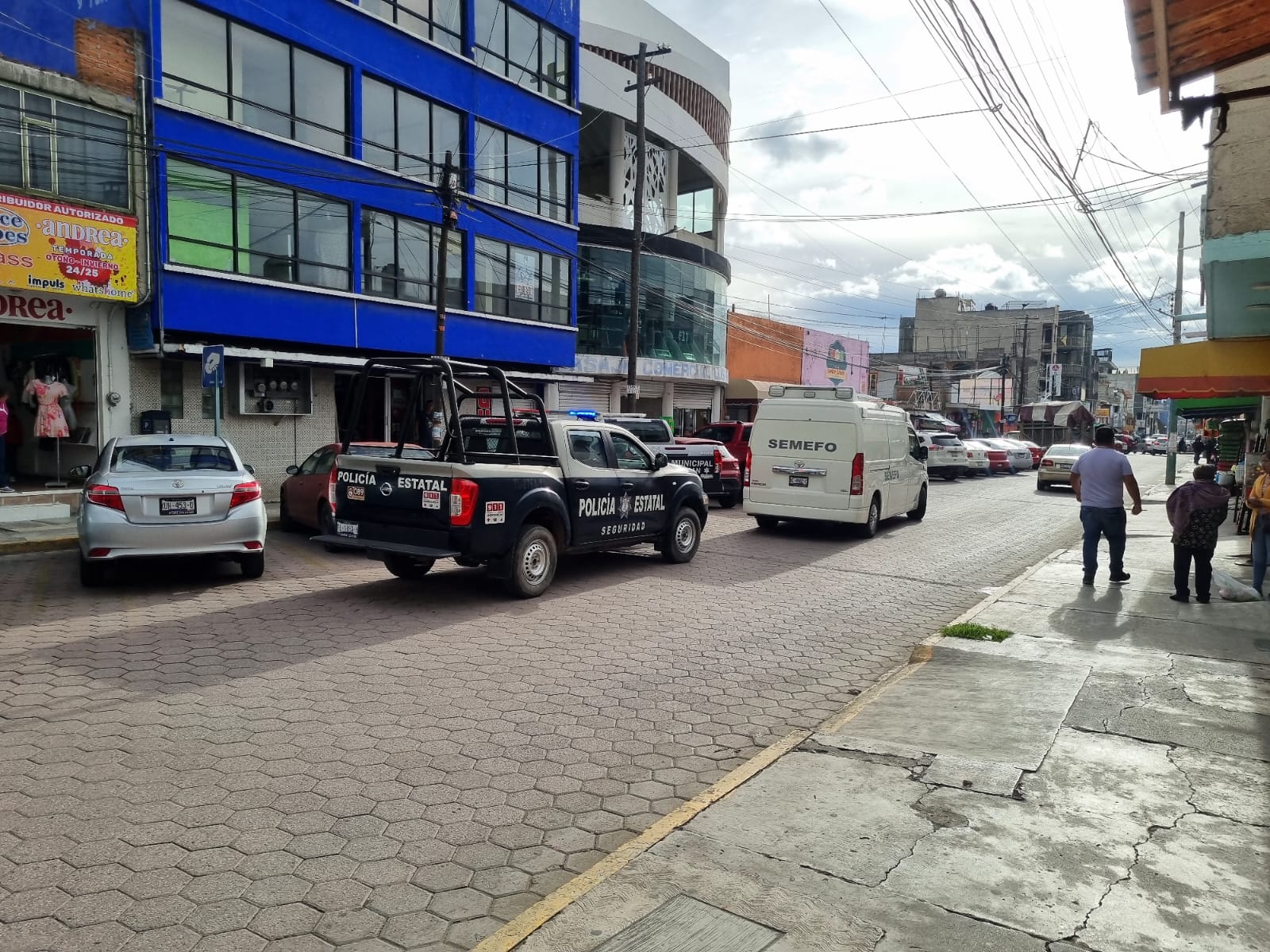 Hombre de la tercera edad fallece en baños públicos de Chiautempan