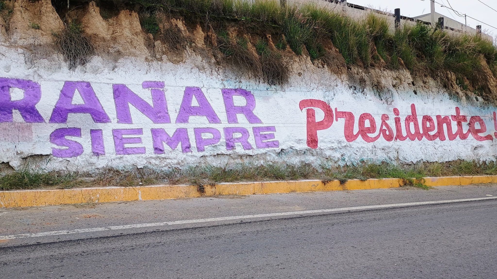 Tlaxcaltecas se despiden de AMLO