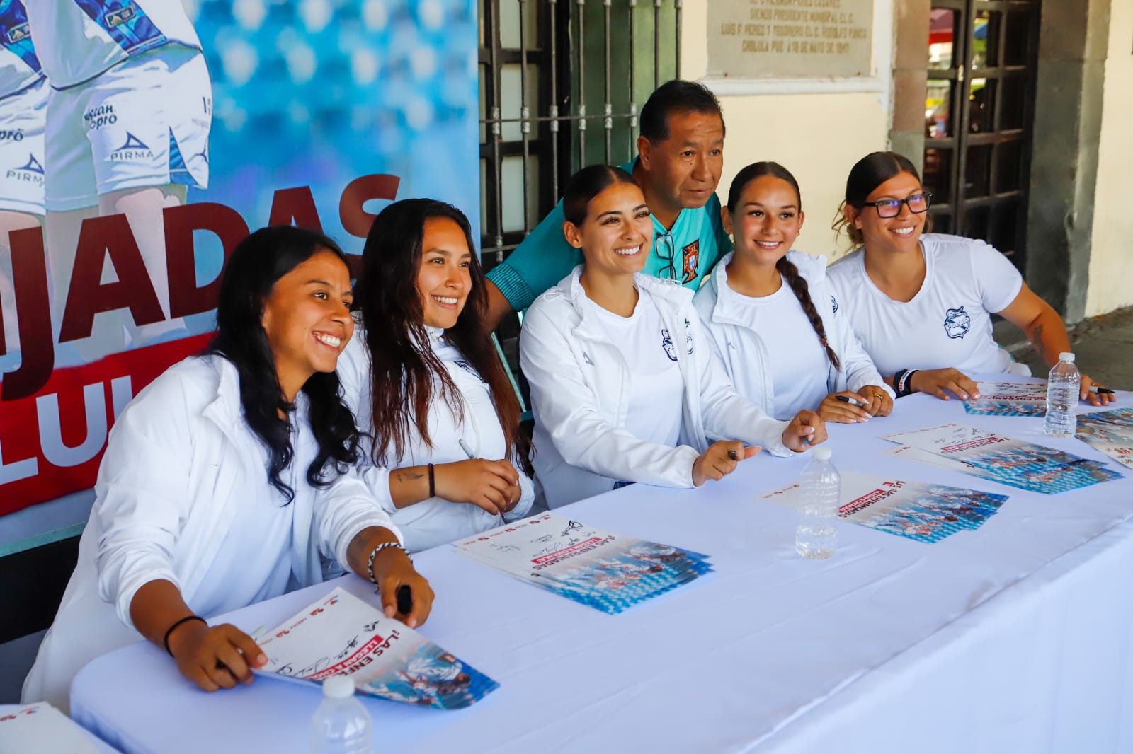 tfd encabeza firma de enfranjadas 3