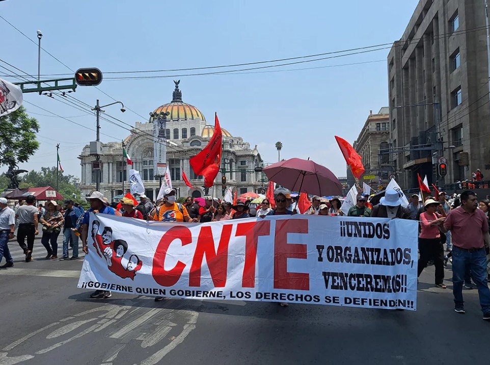 CNTE anuncia paro nacional y marcha para el 15 de mayo