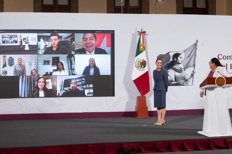 México lanza red nacional de abogadas y 678 Centros Libres para mujeres