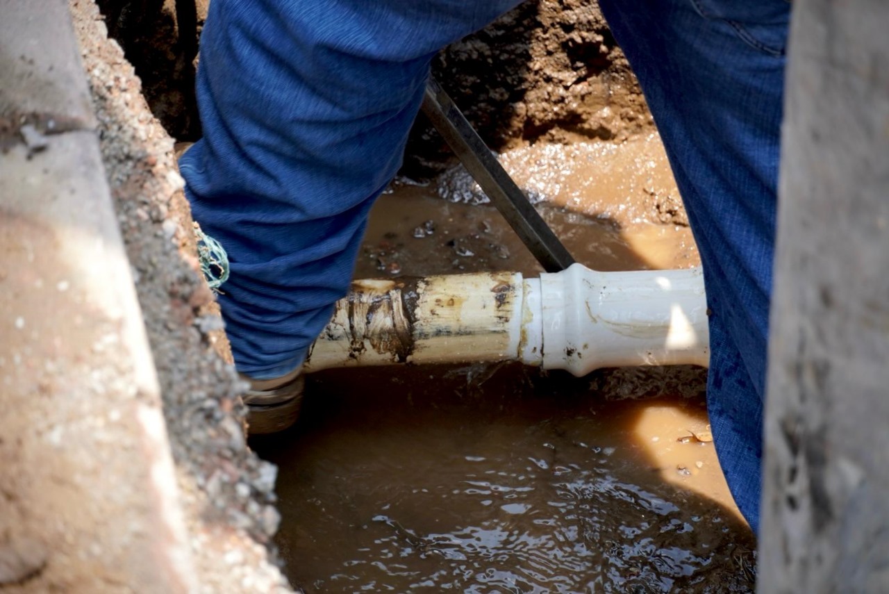 Mejora la distribución de agua en Santa María Xixitla con trabajos de reparación y mantenimiento del SOSAPACH