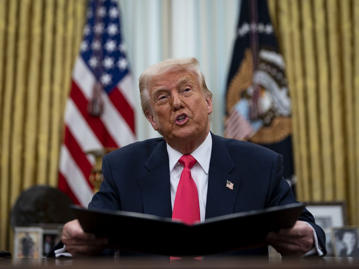 Trump desata "la madre de todas las batallas comerciales" con nuevos aranceles