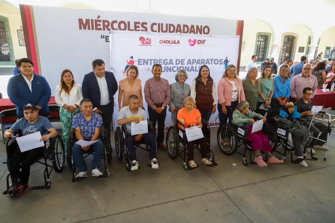 Más de 120 ciudadanos atendidos por Tonantzin Fernández en la 5ª edición del programa "Miércoles Ciudadano Escuchando a Cholula"