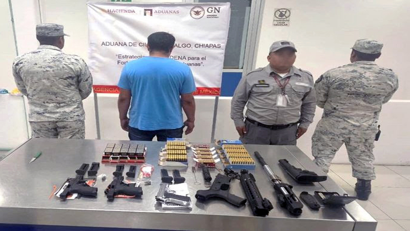 Operativos en 13 estados dejan armas, droga y explosivos asegurados