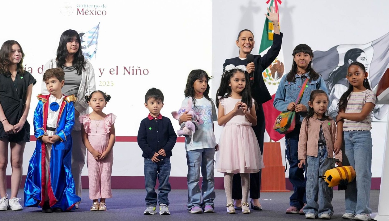 Sheinbaum celebra el Día del Niño con sorpresa y mensaje especial para los más pequeños
