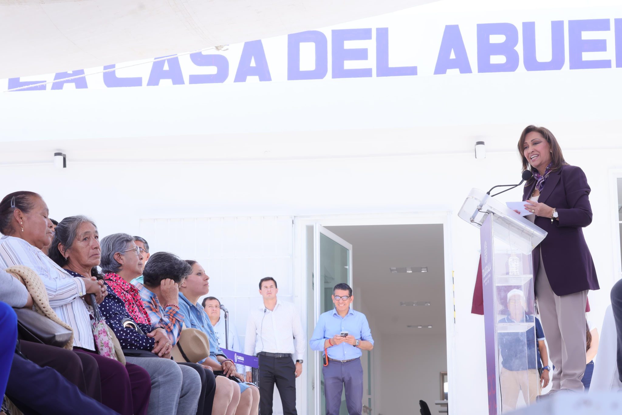 Gobierno de Tlaxcala inaugura Casa del Abuelo y anuncia nuevo asilo