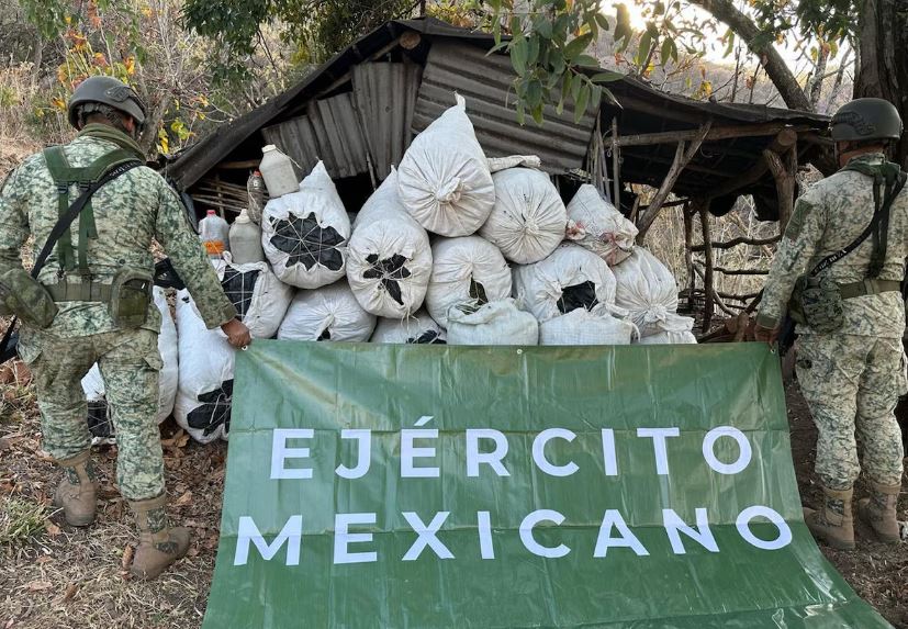 Violento enfrentamiento en Apatzingán: cinco muertos y explosivos asegurados