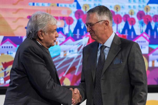 Salinas Pliego acusa a AMLO de mentir y aprovecharse de su amistad