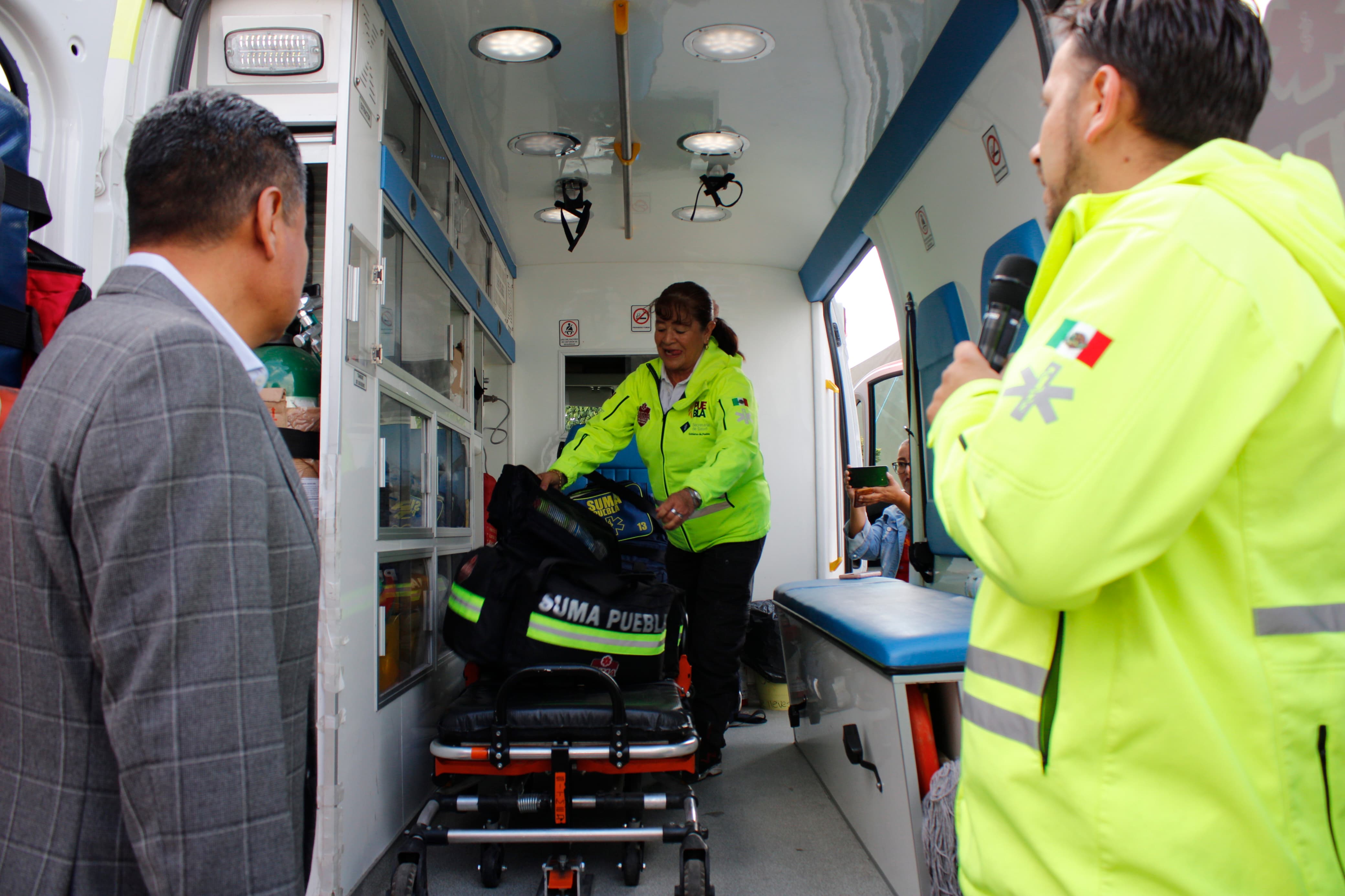 Con entrega de ambulancia y equipo médico, Coronango refuerza la atención para sus habitantes 