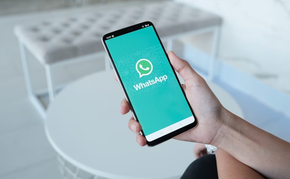 Por qué es vital vaciar la papelera oculta de WhatsApp