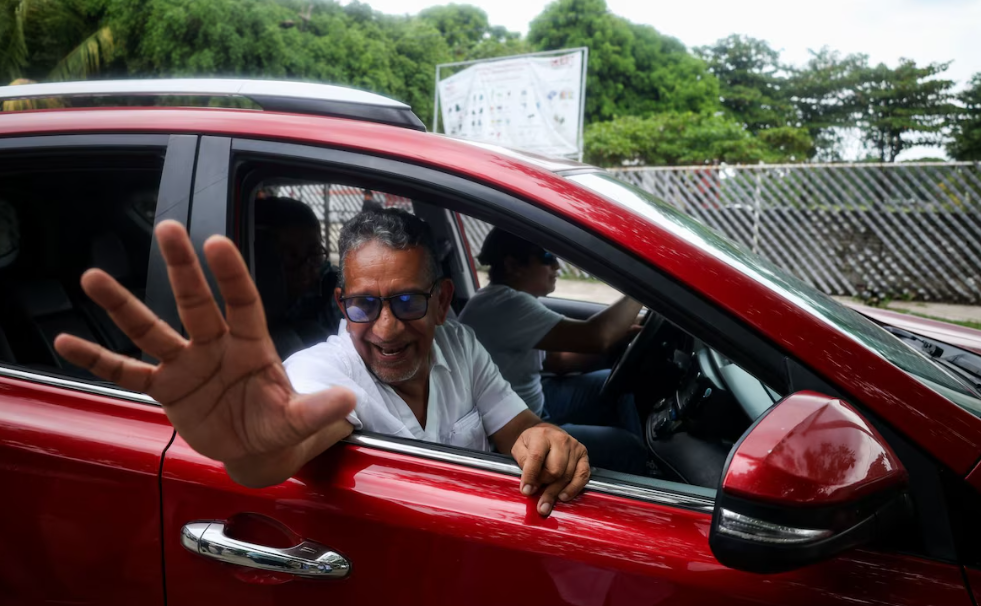 Juez libera a Luis García Villagrán; FGR apelará y reabrirá caso