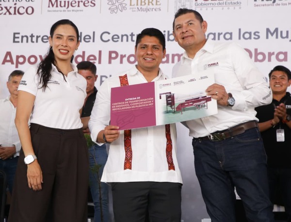 Desde Cuautlancingo, gobierno de Puebla entregó apoyos de Obra Comunitaria