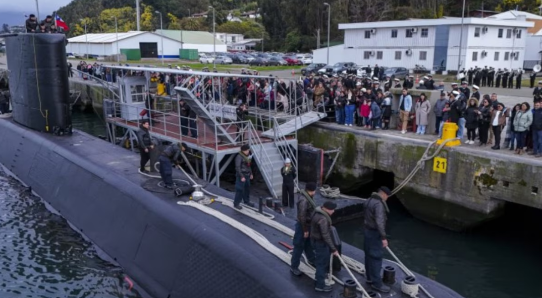 Submarino chileno ‘Thomson SS-20’ sorprende en costas de Puerto Vallarta