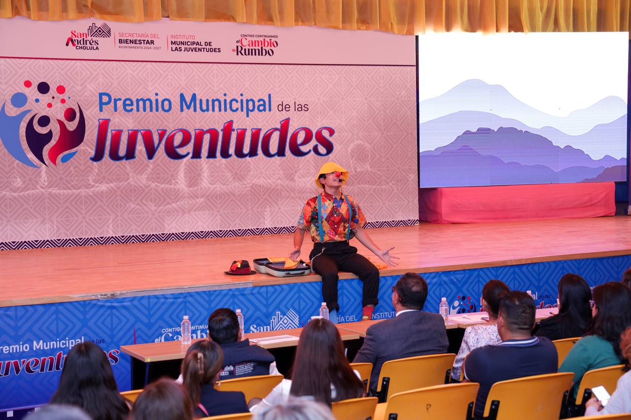 Reconoce Lupita Cuautle a la juventud sanandreseña