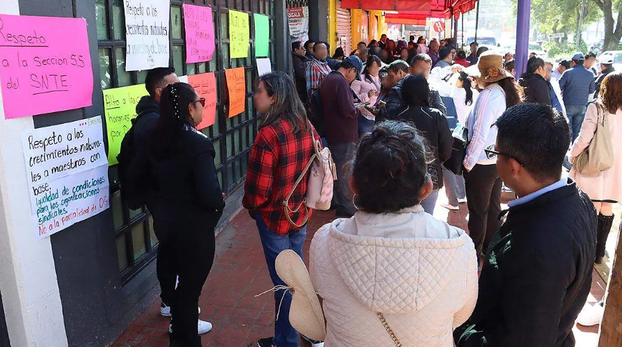 Trabajadores del Cecyte-Emsad en Tlaxcala exigen respeto a sus horas laborales