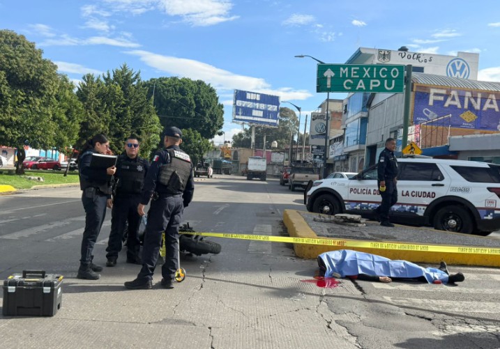 Motociclista pierde la vida tras derrapar frente a la China Poblana