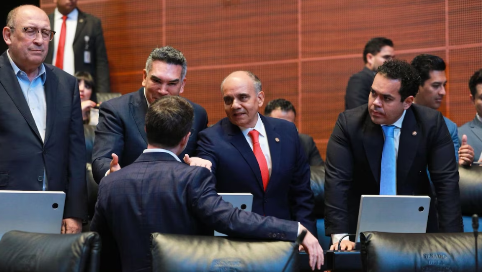 Oposición exige acuerdo con Trump; urgen certidumbre para inversión