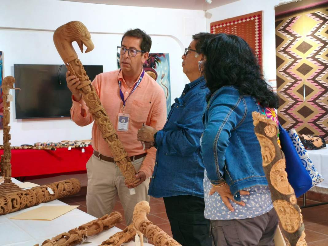 Descubre la creatividad de 68 artesanos en el Concurso Estatal de Madera
