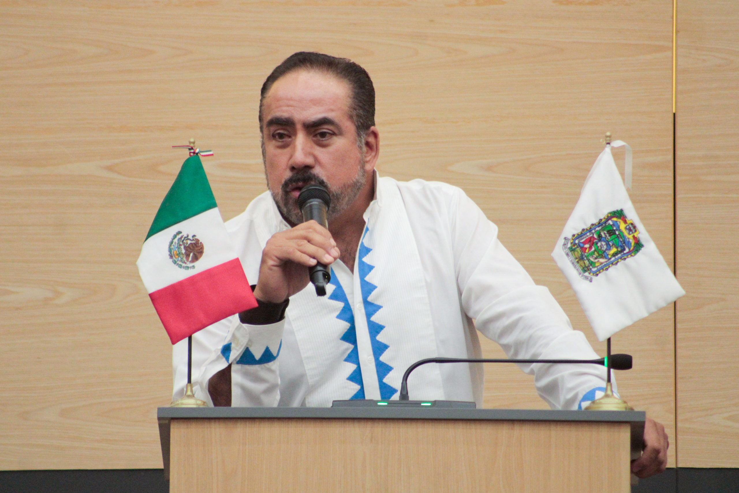 Rafael Micalco plantea abrir a la sociedad la designación de gobernador sustituto en Puebla