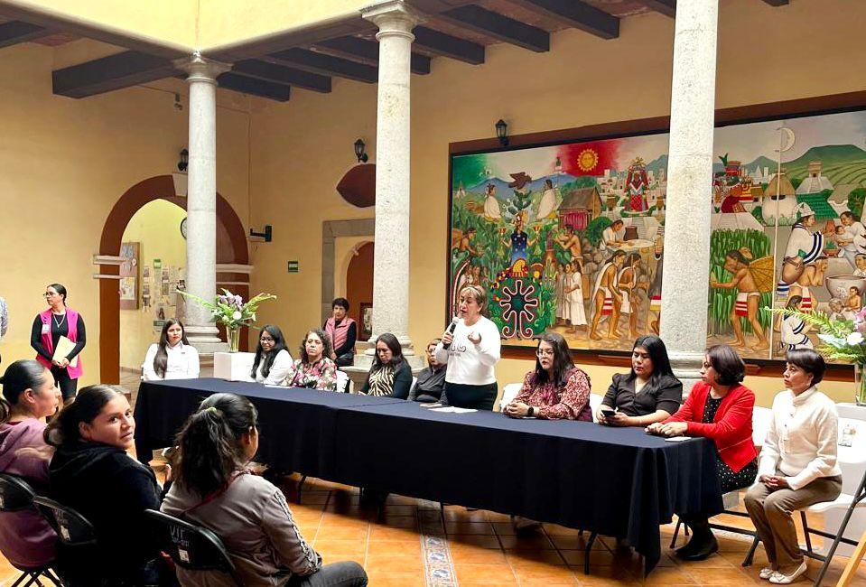Calpulalpan impulsa la sororidad y unión entre mujeres en foro estatal