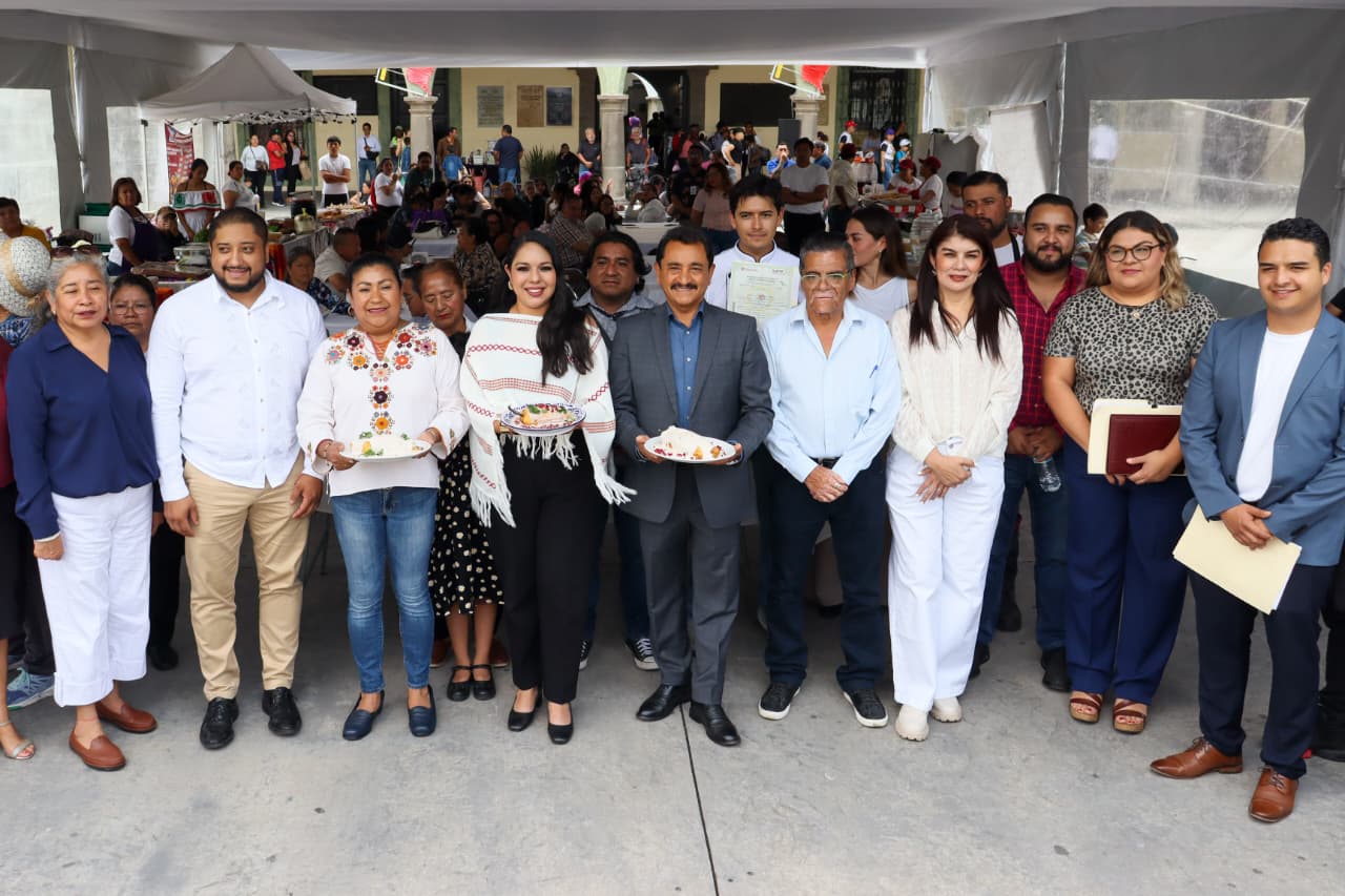 Invita Tonantzin Fernández a la Exposición Gastronómica del Chile en Nogada