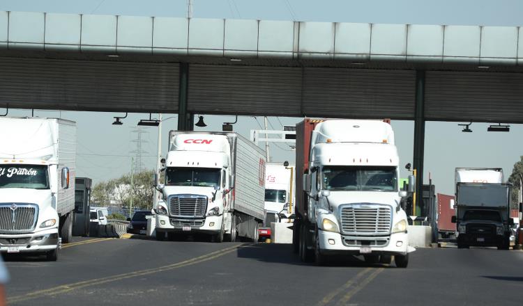 México aclara: visas tipo B para traileros no serán suspendidas en EU