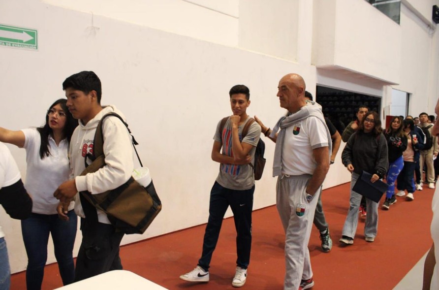 Examen académico de la UDEP