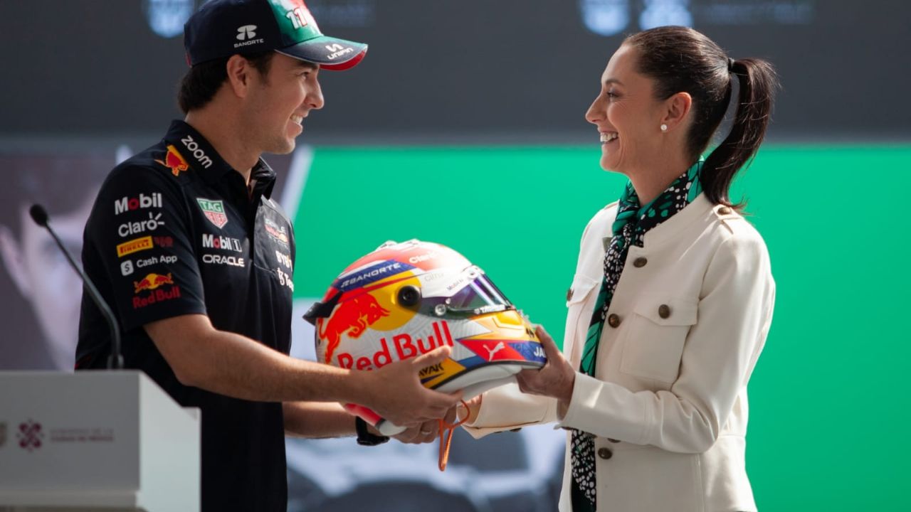 Claudia Sheinbaum celebra el regreso de ‘Checo’ Pérez a la F1 con Cadillac
