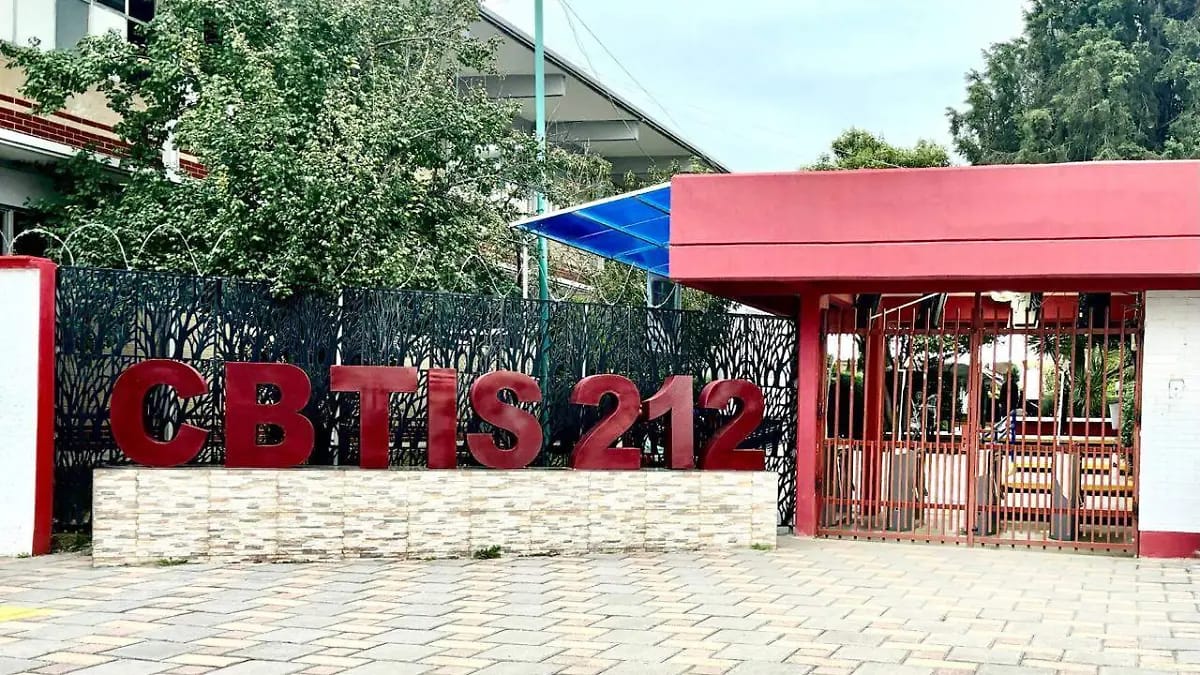 Asaltan a mano armada dentro del CBTis de Tetla; se llevan la venta de uniformes