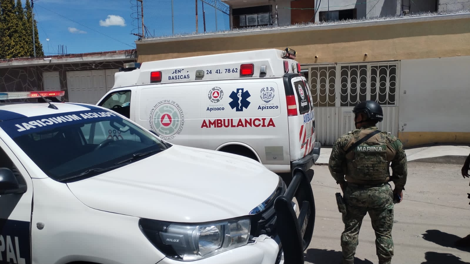 Delincuentes irrumpen en vivienda de Apizaco y someten a integrantes de una familia para robar