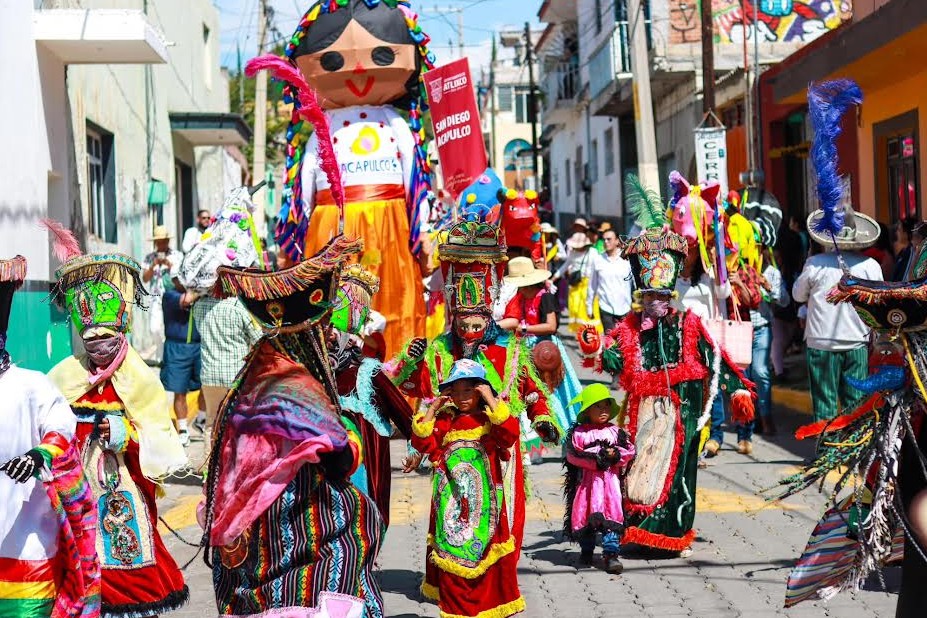 Desfile de Mojigangas iluminará Atlixco este 10 de agosto