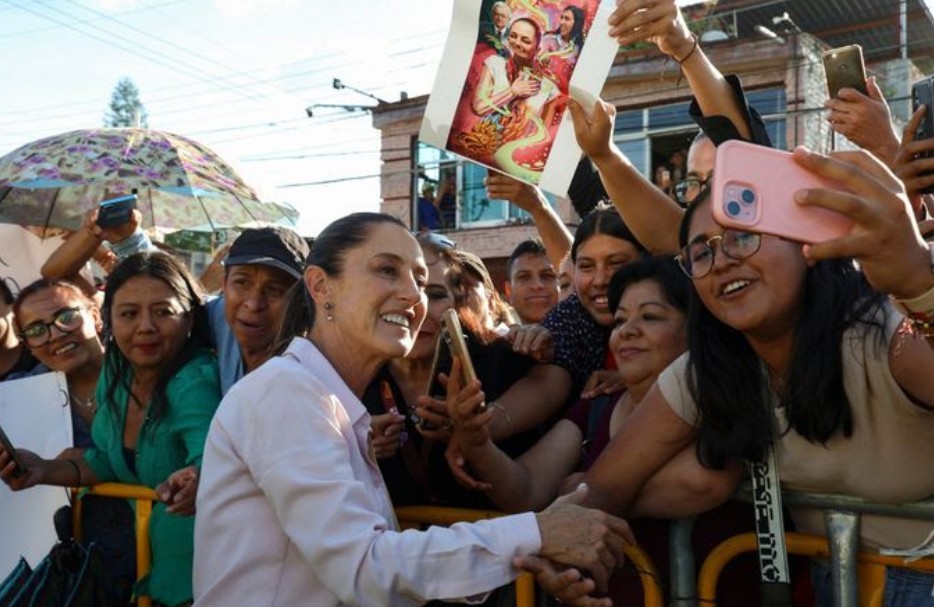 Claudia Sheinbaum inaugura Centro de Becas en Celaya, Guanajuato