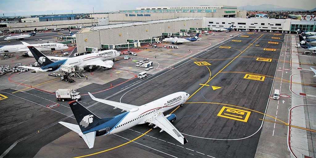 Crece el riesgo en vuelos y el gobierno oculta cifras de incidentes